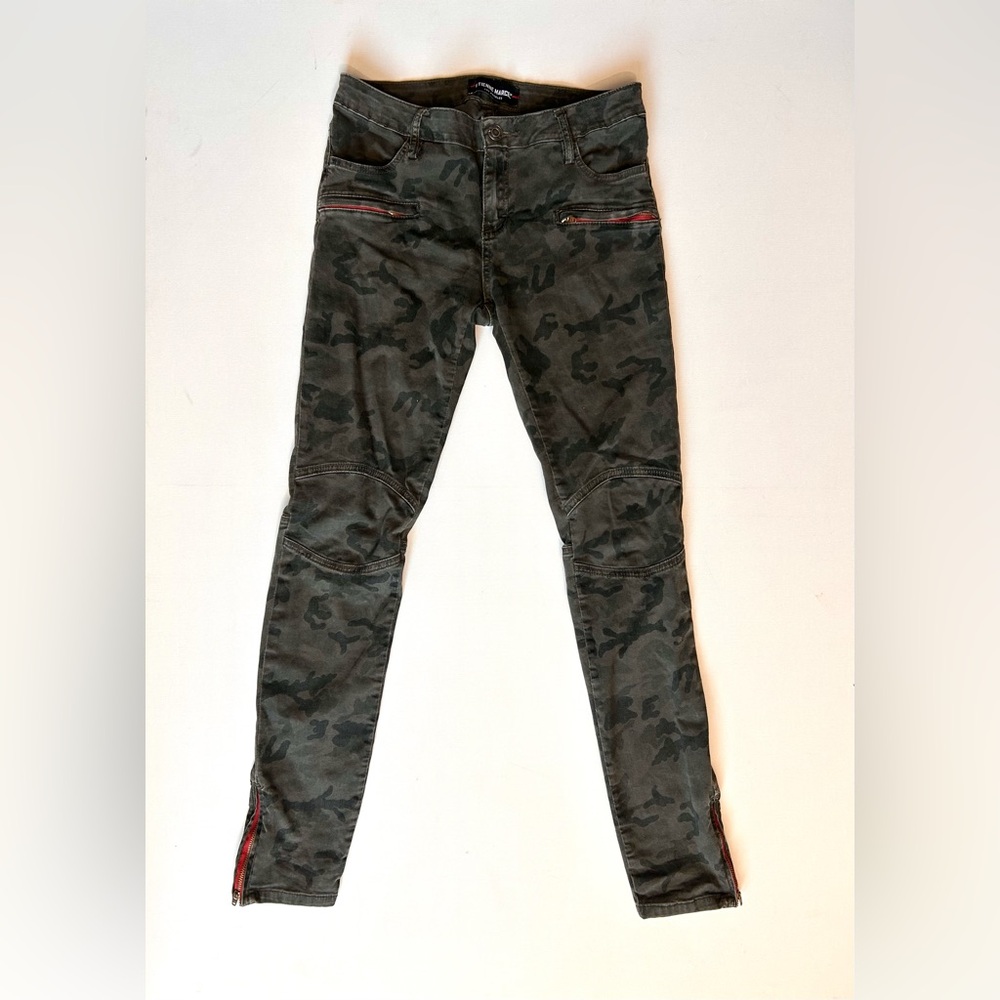 Etienne Marcel Classic Camo Multi-Zip Skinny Moto Jeans Women's Size 27 Mid Rise